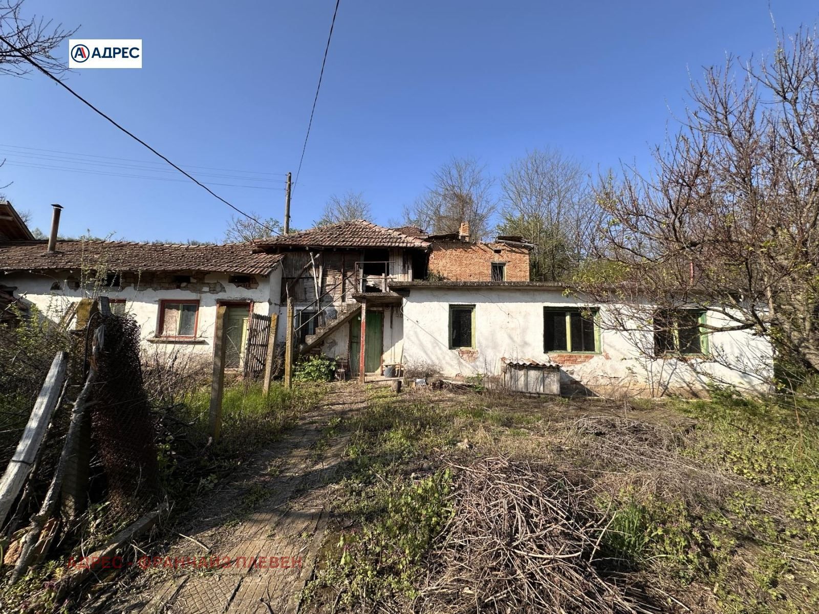 Къща в Плевен, област-с.Ореховица площ 80 цена 22000