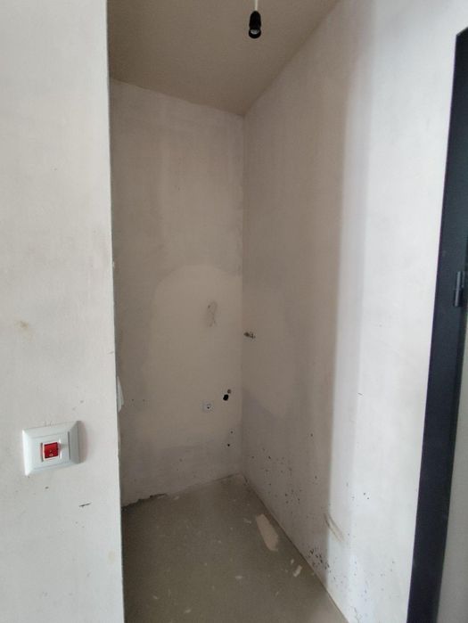 Продава се Двустаен апартамент в Бургас, Център - 63 кв.м за 1103 €/кв.м - Снимка #4