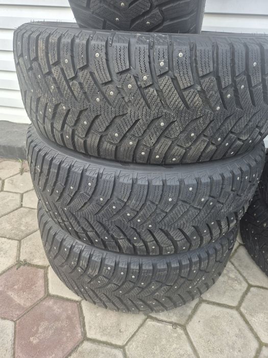 Продам резину шипованая