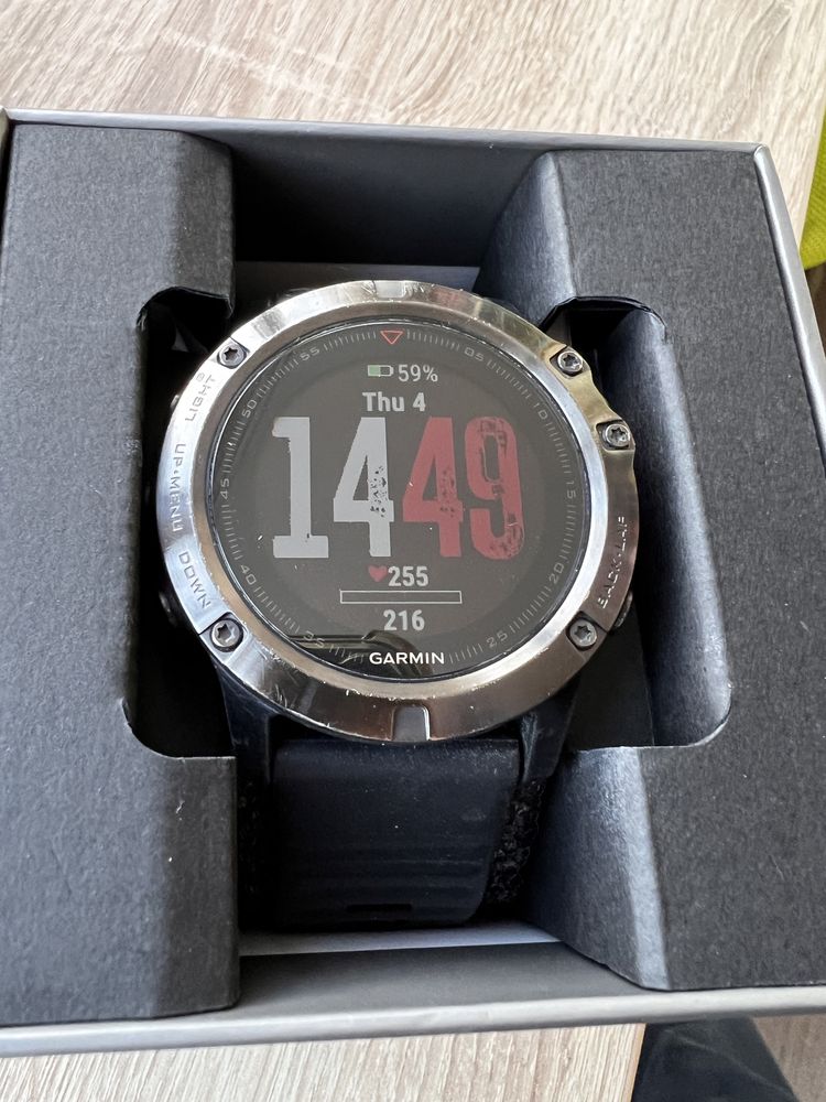 Vand Garmin Fenix 5X sapphire in stare perfecta