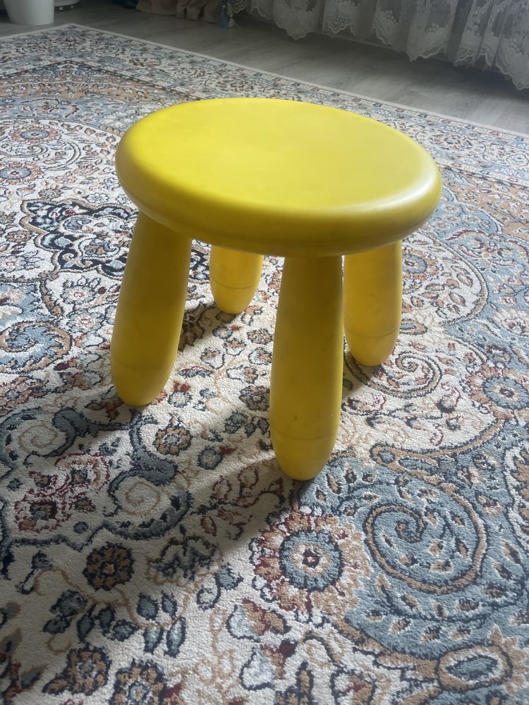 Стол со стульями бу
