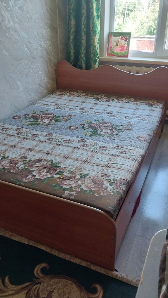 Продам двуспальная кровать