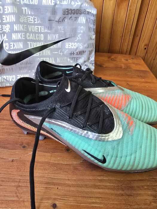 Nike Phantom 6 Low Elite. Размер EU 44.5.  ДАВАТ СЕ САМО ЛИЧНО В СОФИЯ