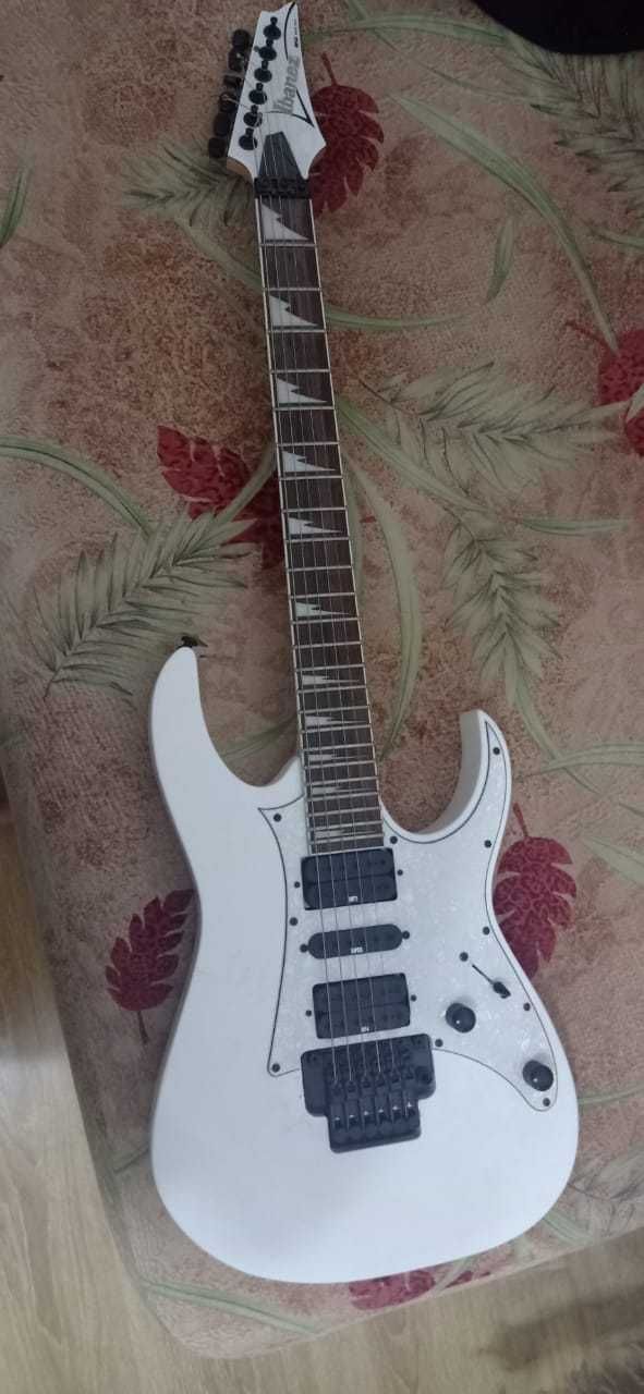 Электро гитара Ibanez RG350DGZ White