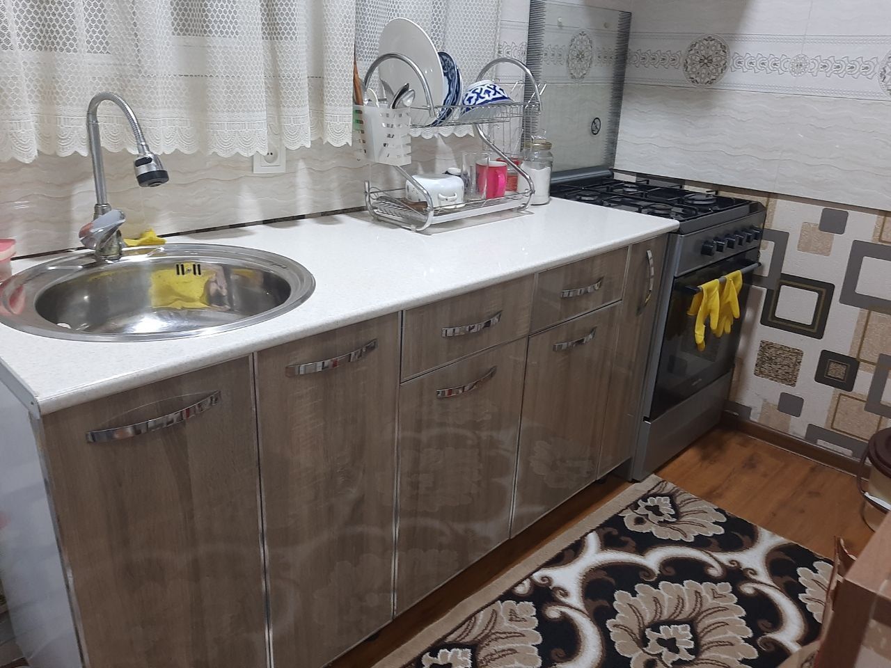 Сдаётся Чиланзар 9 1в2 1 этаж.