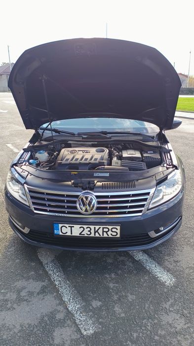 Vând Volkswagen Passat CC
