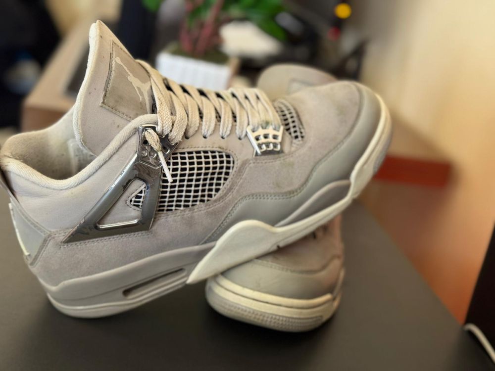 Jordan retro 4 si louis vuitton