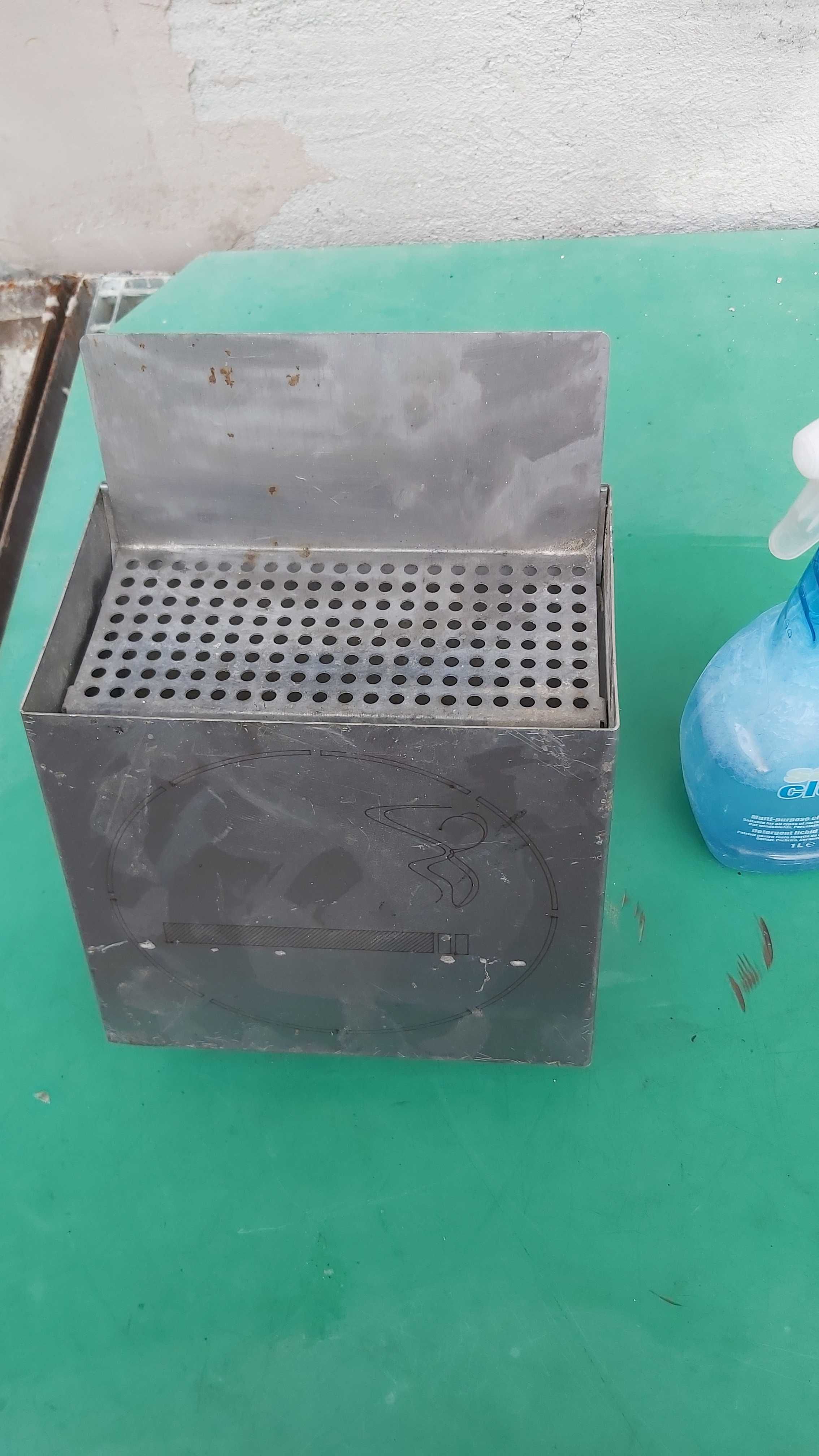 Scrumiera inox exterior de perete