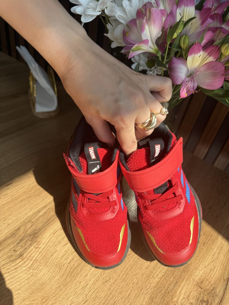 Adidas Marvel's Iron Man Racer Размер 30