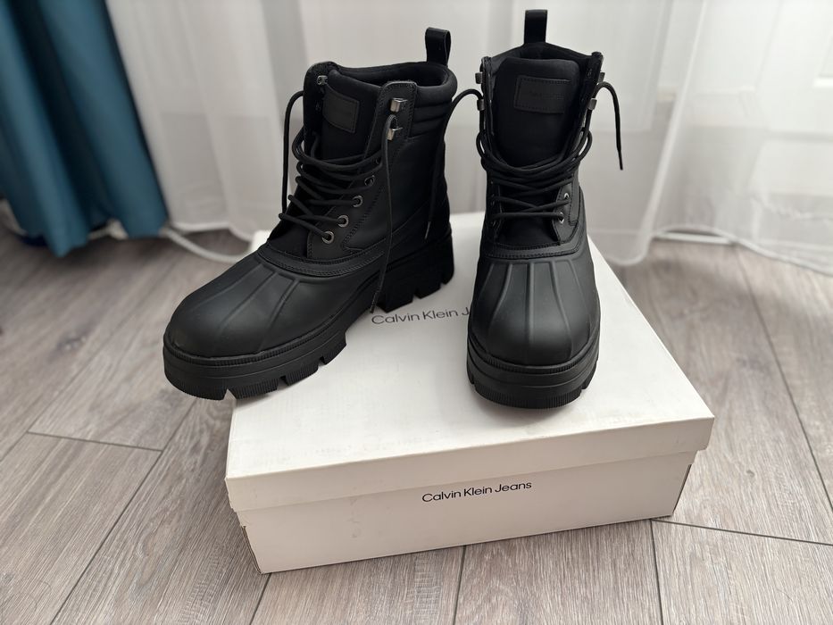Ghete Calvin Klein 44 noi