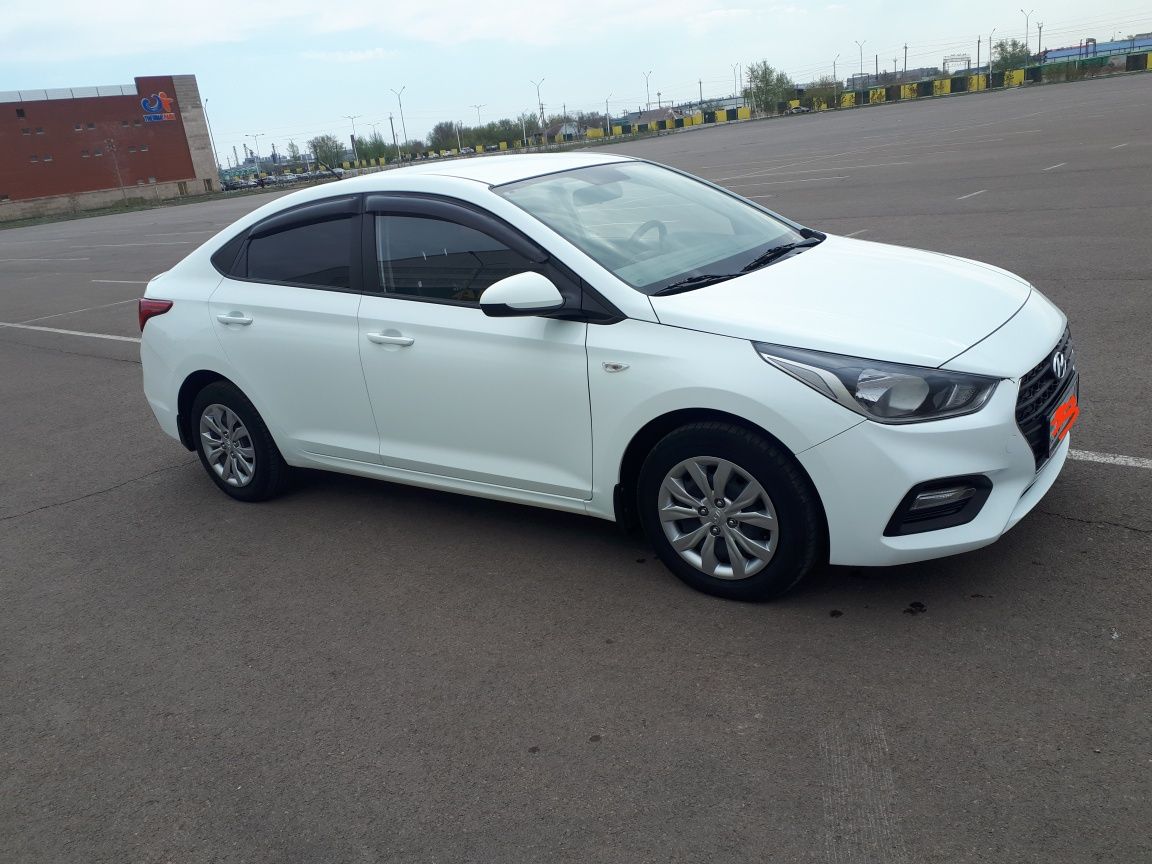 Hyundai accent 2018