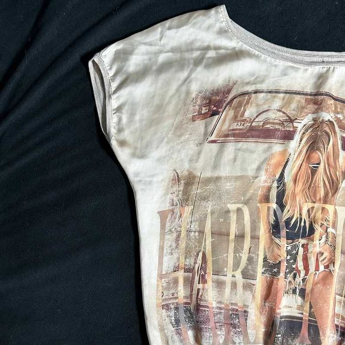Tricou bej Bershka