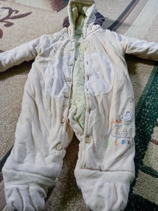 Продам  комбинезон  дет состояние идеальное