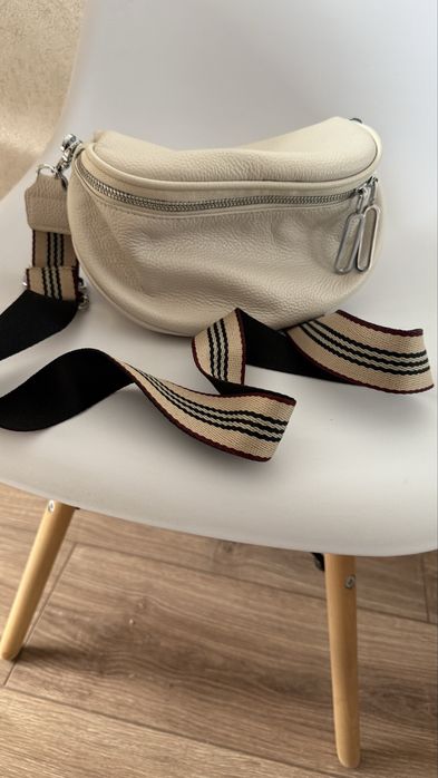 Кожаная сумку банан