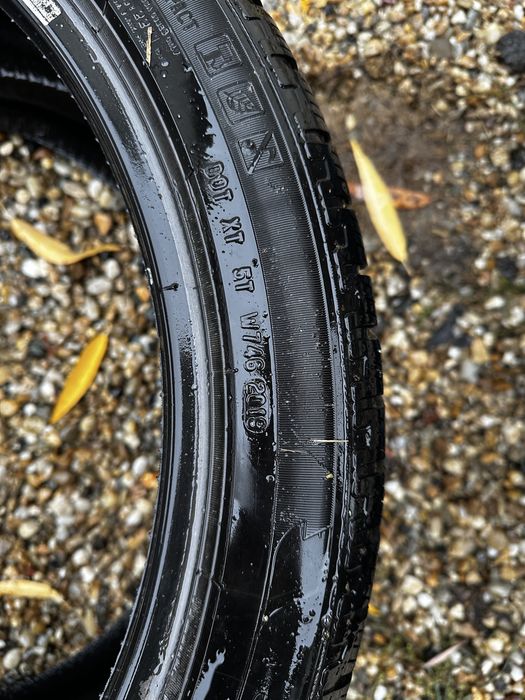 Anvelope iarna 305/35/21