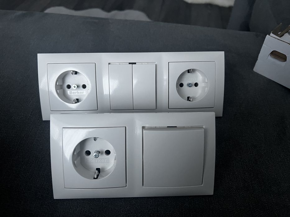 Priza electrica de perete Berker, alba, 250V 16A