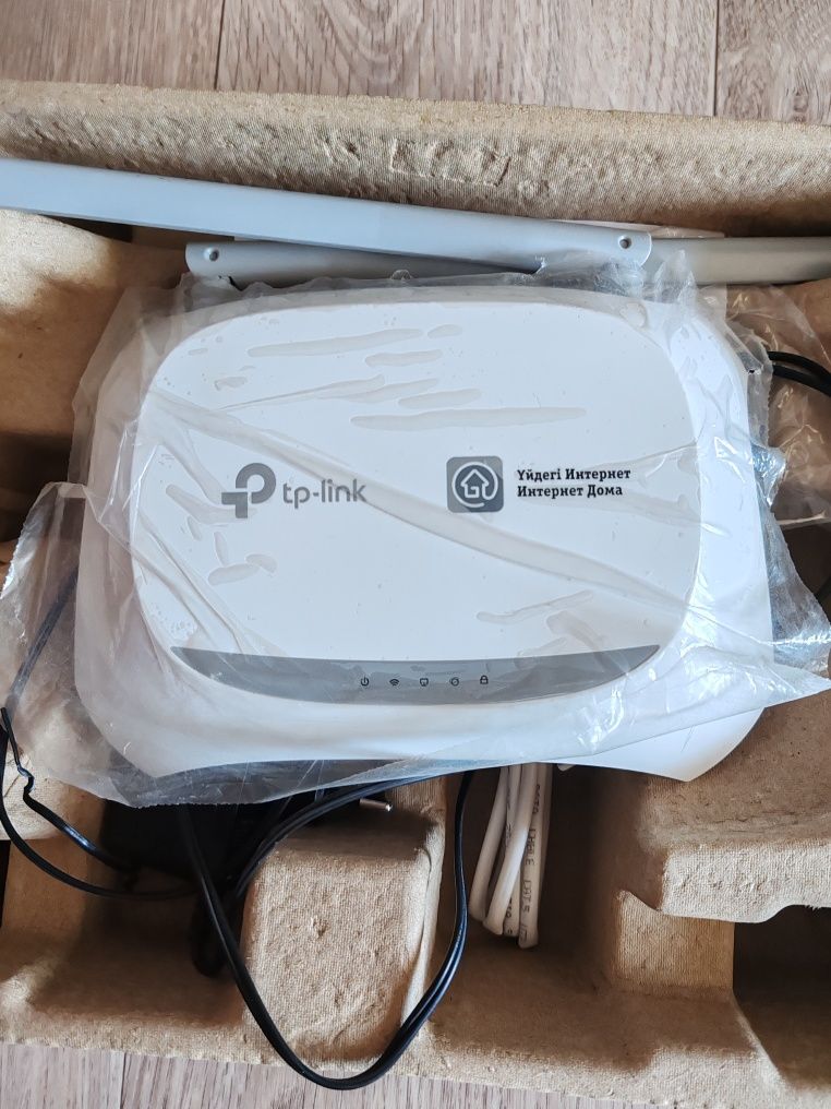 Продам роутер tp link