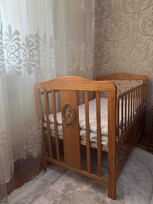 Детский кровать почти как новый