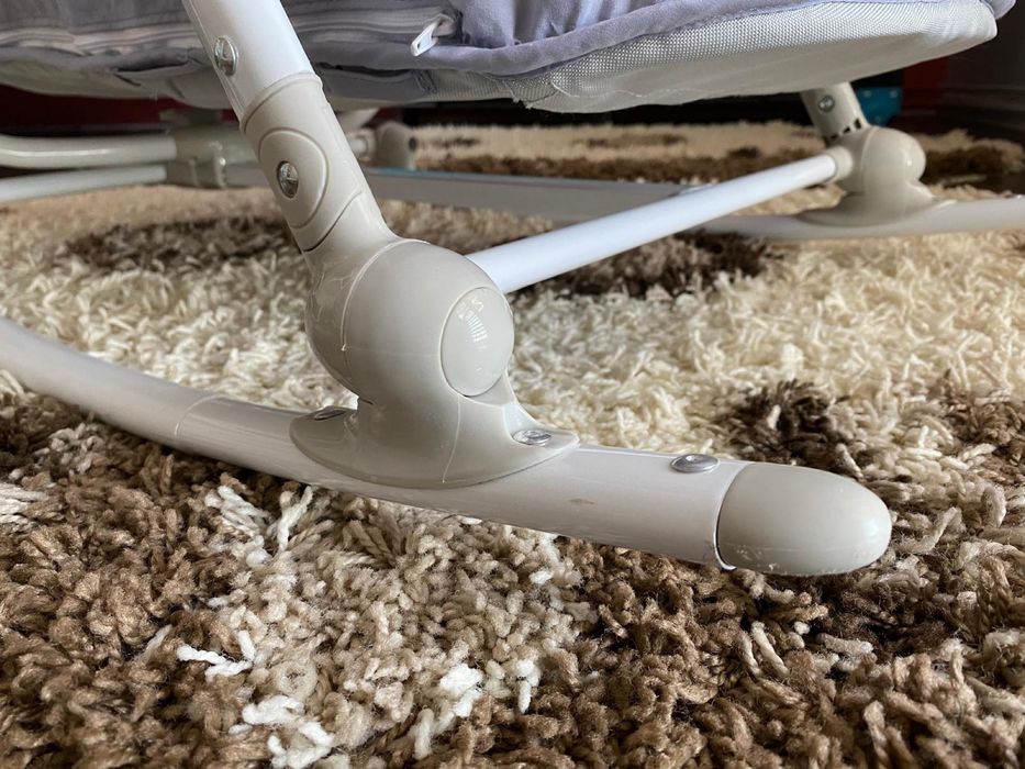 Vând Leagăn cu funcții multiple