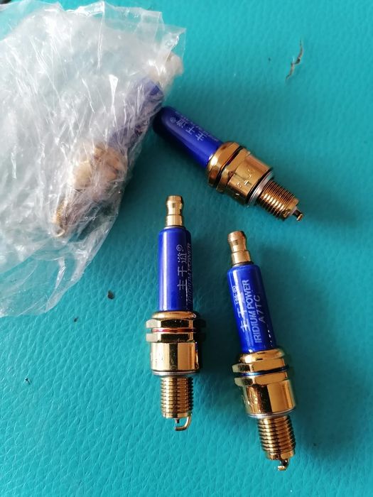 Свечи зажигания на скутер, квадроциклы