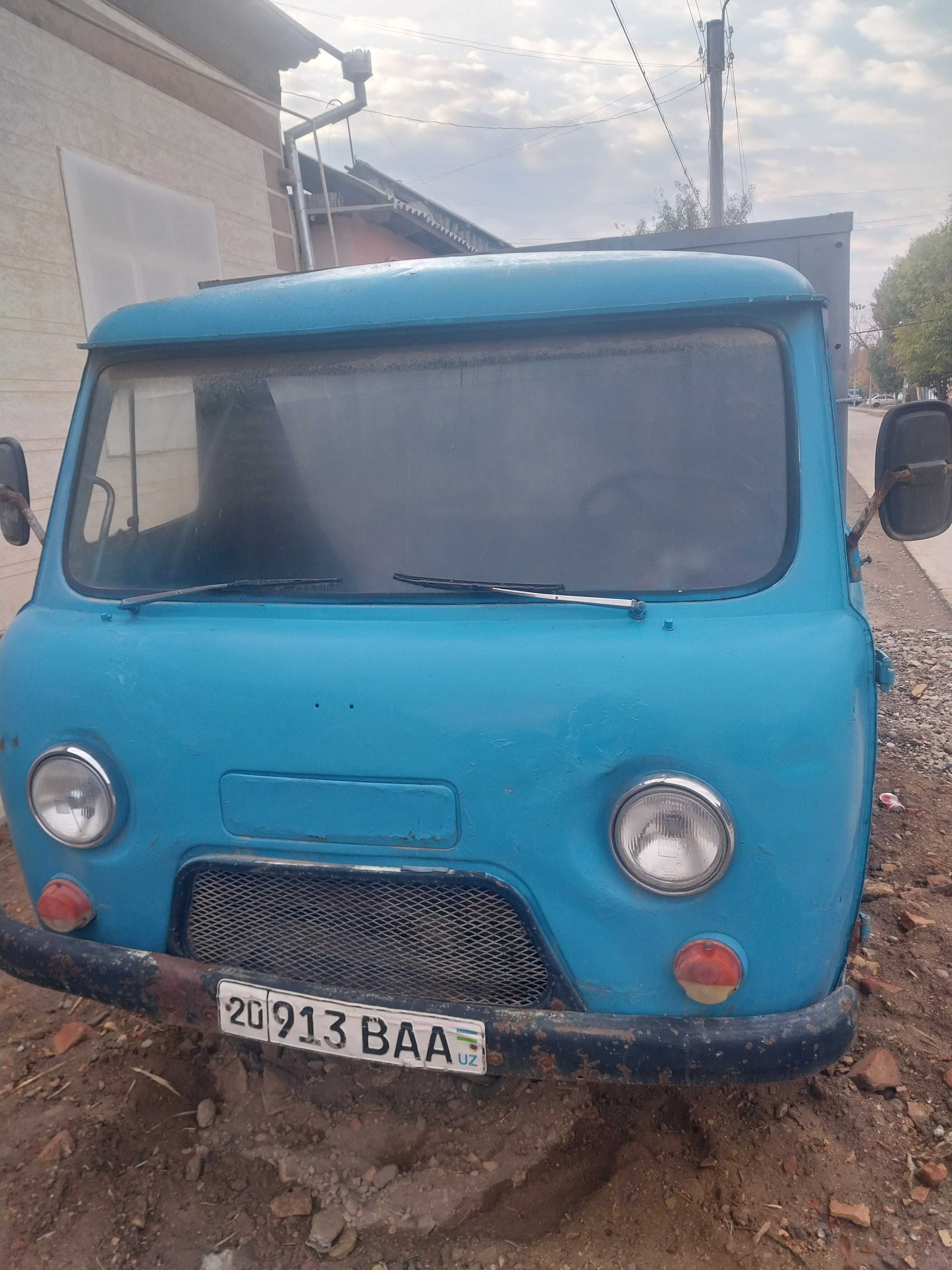 Авто грузовик уаз