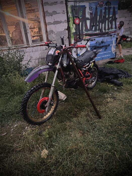Vând sau schimb cross yamaha xt350 4t