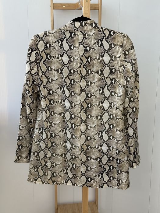 Сако, блейзър ZARA и DILVIN BASIC