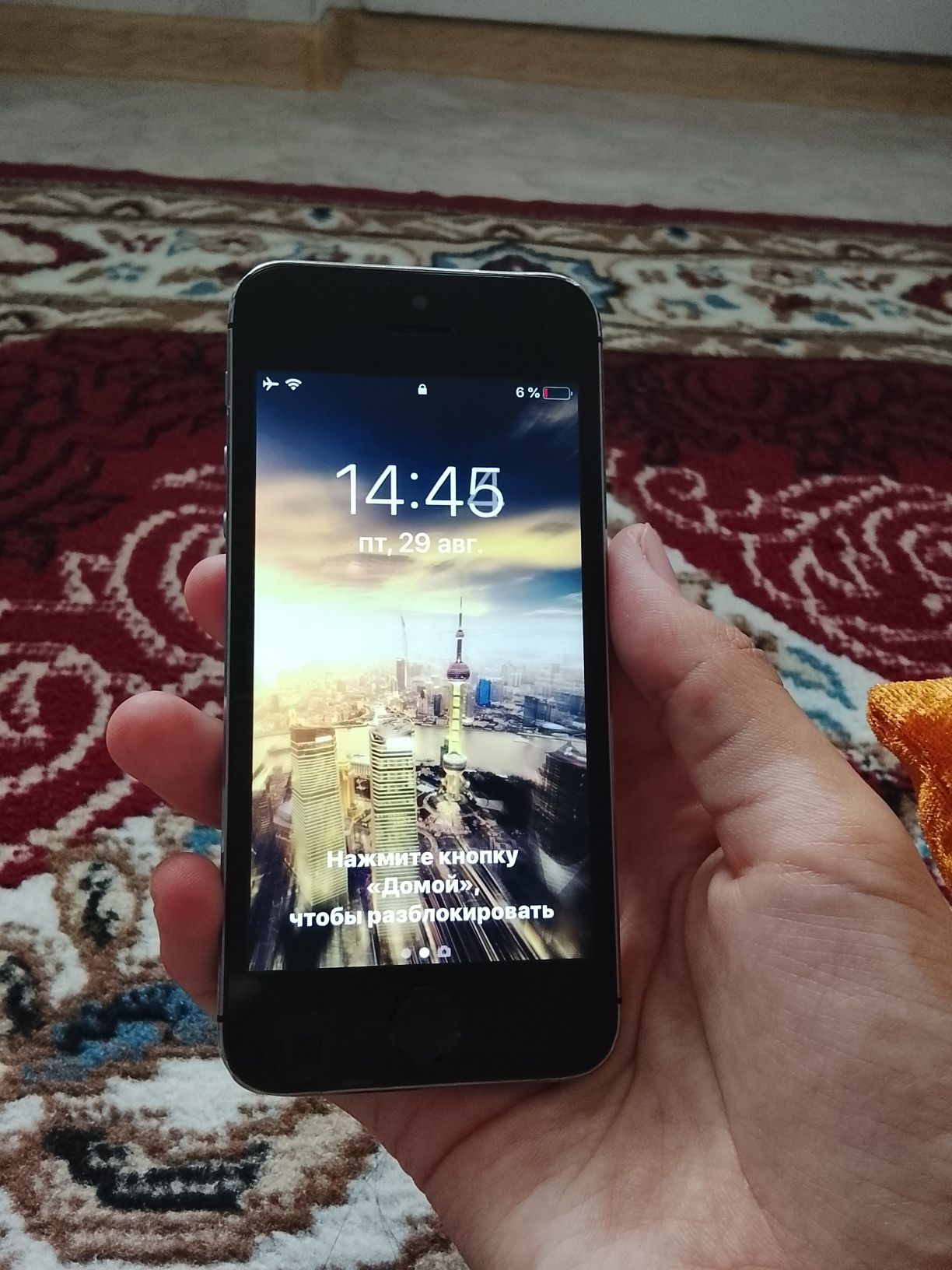iPhone 5s телефоны