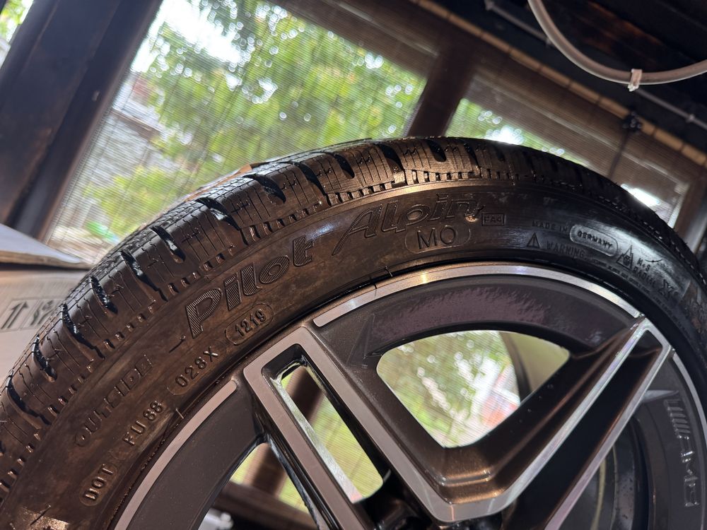 Jantă Mercedes 18” OEM A2054019400 – Nouă + Michelin Pilot Alpin