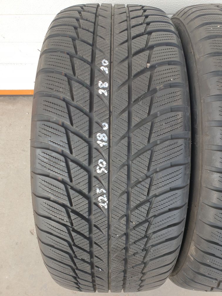 Зимни гуми 2 броя BRIDGESTONE Blizzak LM001 225 50 R18 дот 2820