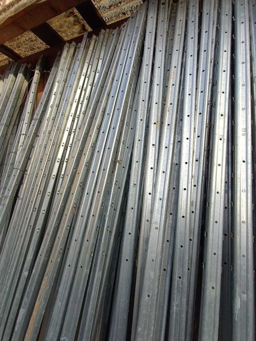 Spalieri zincati/Ancore de vanzare