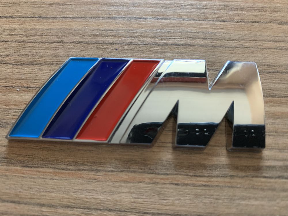 Embleme BMW negru mat si argintiu