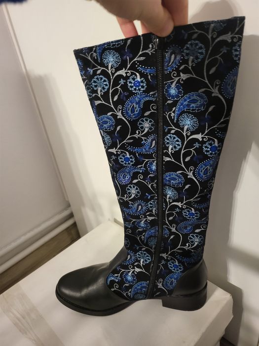 Cizme model deosebit