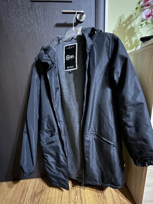 Geaca Cropp neagră mărimea S