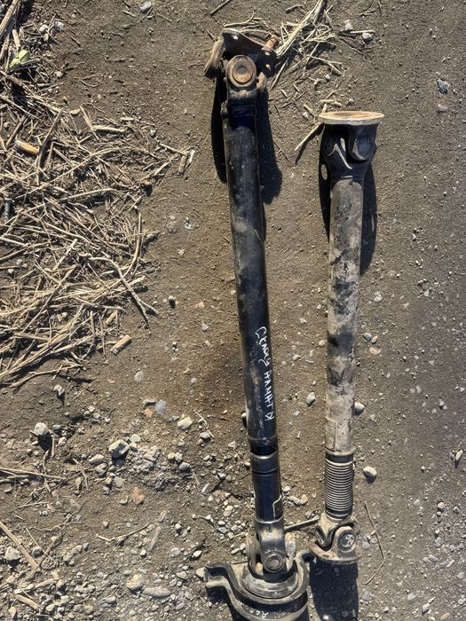 Уаз патриот .Задный кардан новый 150брал.