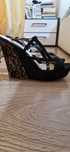 Sandale cu platforma din piele