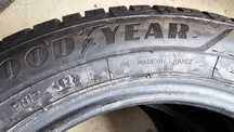 215/55/R17 2 бр.нови зимни гуми Good Year