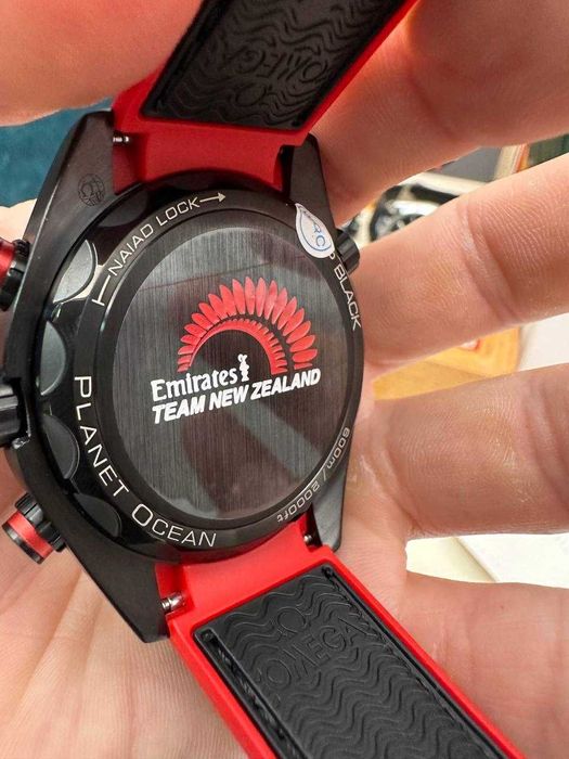 omega seamaster planetocean black red