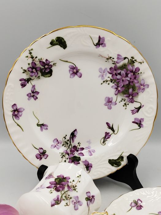 Hammersley SPODE , английски костен сет за кафе 
Victorian Violets