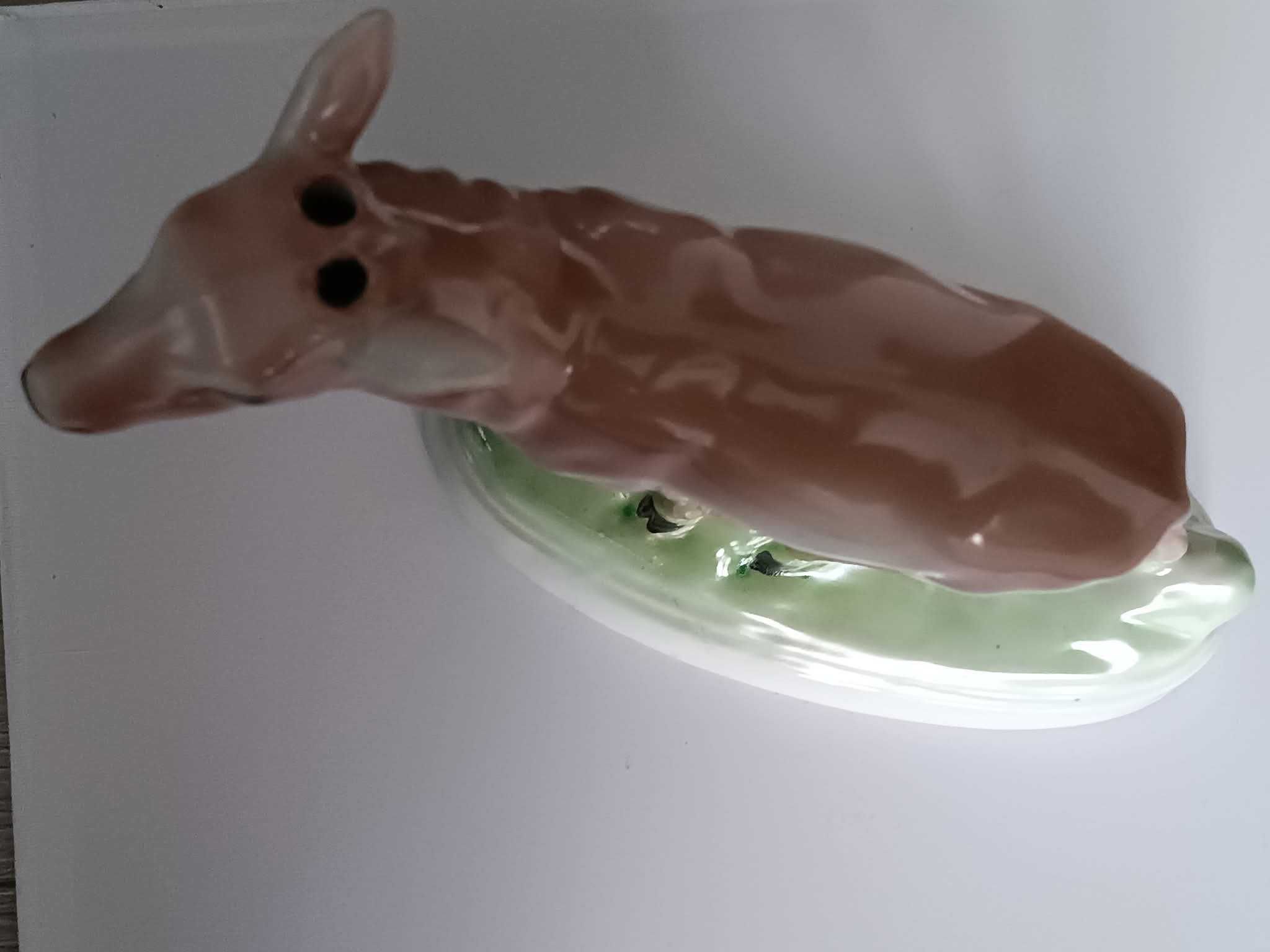 Порцеланова фигура Елен