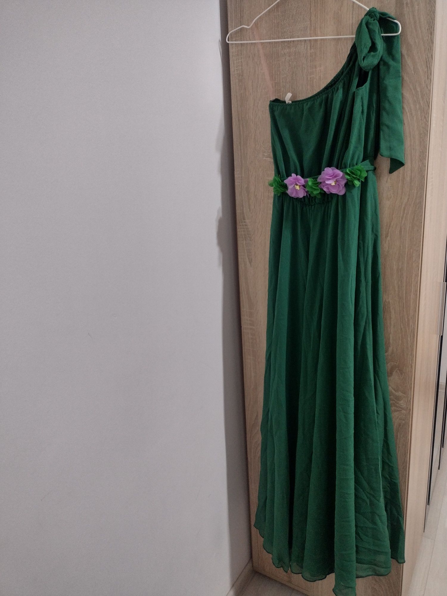 Rochie verde material lejer