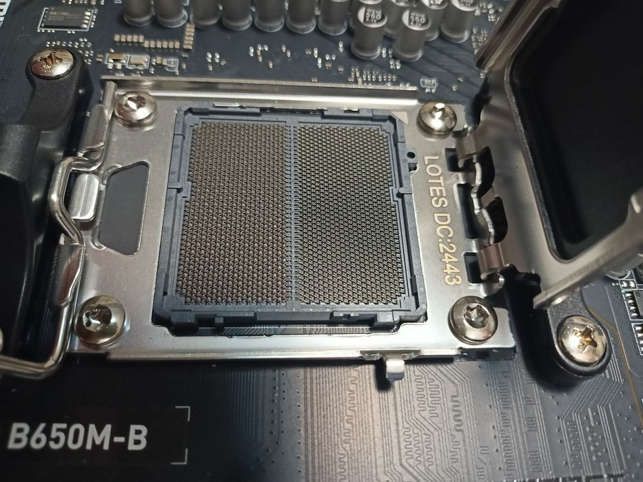 Placa de baza / MSI PRO B650M-B / Garantie Vexio