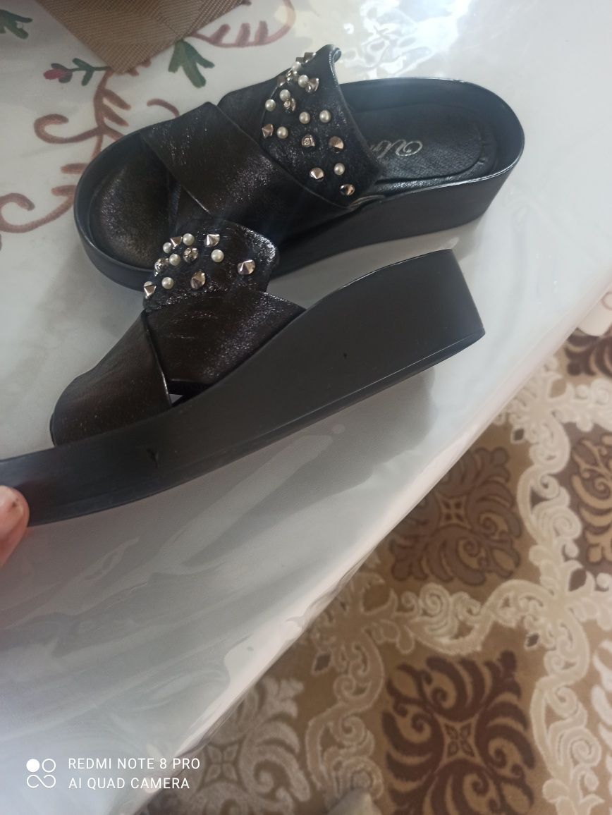 Продам обувь летняя производства Турция кожа за пол цены