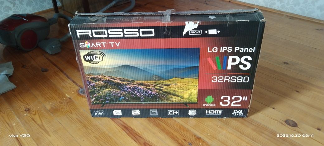 Телевизор ROSSO новая, с упаковкой