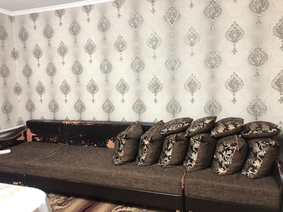 Продам Диван 4 метра, б/у