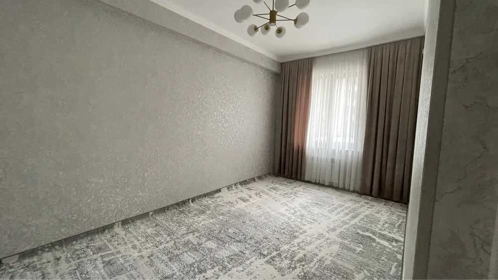Срочно продается квартира 3/1/4 в сергели грен хаус 80 кв,м 83000$
