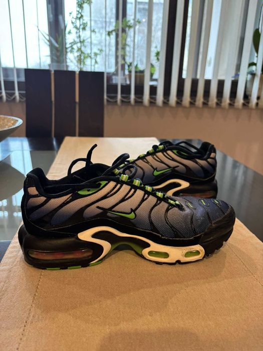Оригинални маратонки Nike TN размер 38,5