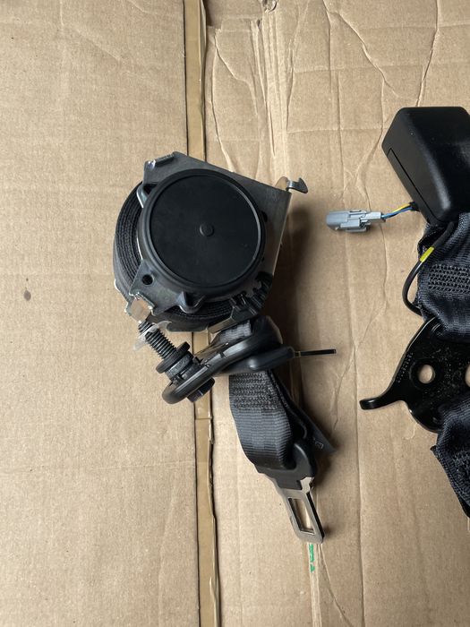 Vand capete centuri si centura de sus Dacia Duster Hjd/2018/2022