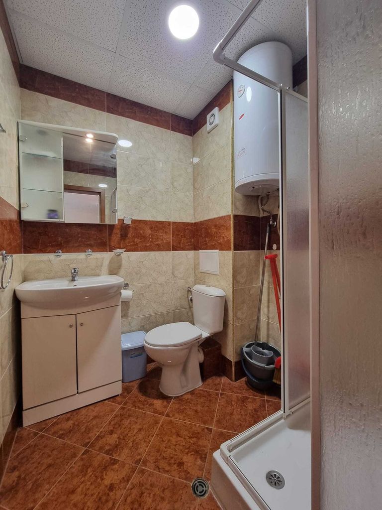 Продава се Тристаен апартамент в к.к. Слънчев бряг - 70 кв.м за 870 €/кв.м - Снимка #11