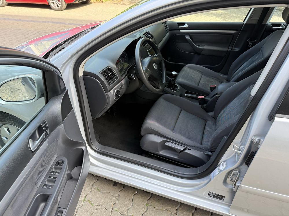 Volkswagen Golf 5 // 1.9 TDI 105CP 6 TREPTE - 2008 E4 Dotat